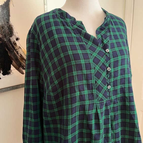 Talbots Petites Green and Navy Plaid Cotton Blouse Size XP - Picture 3 of 8